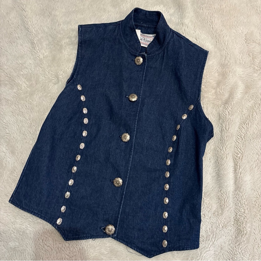 Vintage western detailed studded denim vest